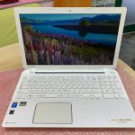 ノートパソコンの画面が正常に映った状態